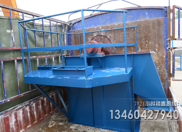 提升機(jī)圖片