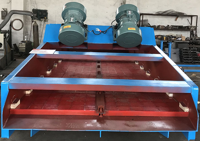 振動(dòng)電機(jī)式尾礦干排篩