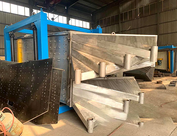 石油壓裂砂分級為什么選擇方形搖擺篩？