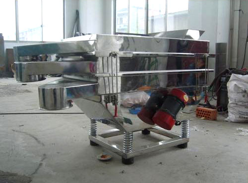 小型直線篩分機生產(chǎn)廠家哪家好，各型號價格怎么樣？