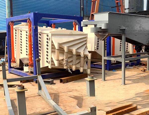 直線搖擺篩是一種錯(cuò)誤叫法，應(yīng)該叫回轉(zhuǎn)搖擺篩