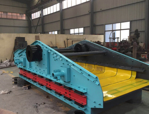 方形搖擺篩處理石油壓裂砂行業(yè)用，其他建議選擇弛張篩