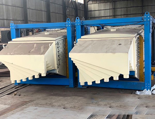 沈陽(yáng)砂石粉方形搖擺篩廠(chǎng)家，現(xiàn)貨供應(yīng)，隨時(shí)提貨