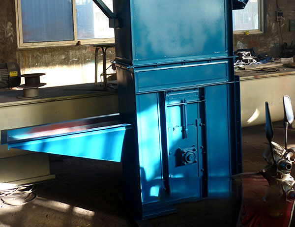 連續(xù)式提升機配應(yīng)為較大過盈的緊配合