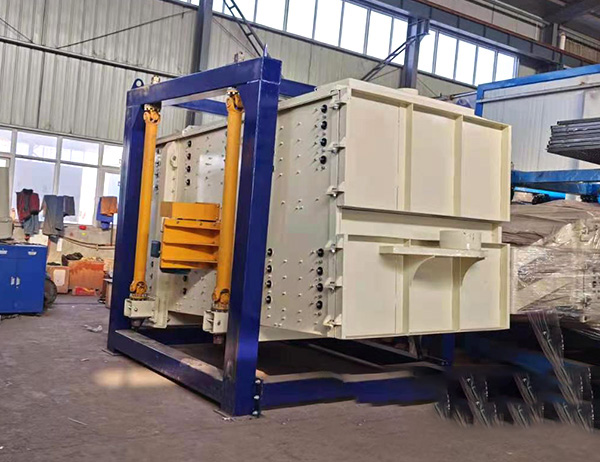 陶粒砂成品篩選用方形<a href='http://www.zhfkyy.cn/sfsx/ybs.html' title='搖擺篩' target='_blank'>搖擺篩</a>成品率更高