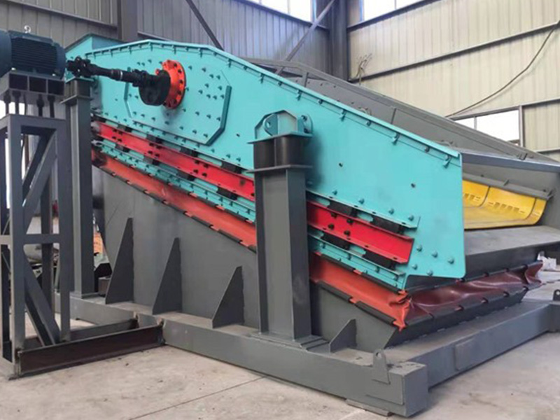 粉沫篩粉機要考慮粉料的靜電、吸附性、粘性