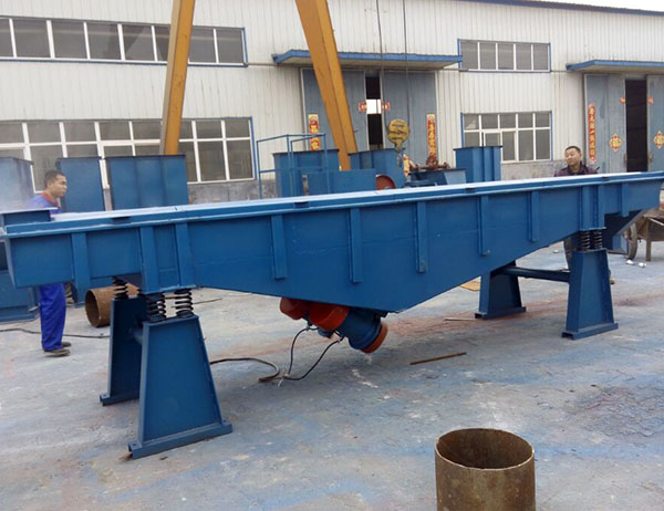 木粉直線篩粉機制造生產(chǎn)升本低應(yīng)用廣泛