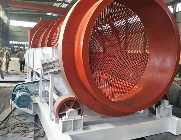 滾軸篩砂機(jī)主要用來篩分原砂的，抗沖擊力強(qiáng)