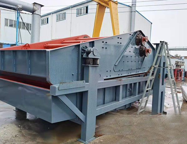 篩沙機洗砂機是聯(lián)合使用的設(shè)備，可以做成一個整體