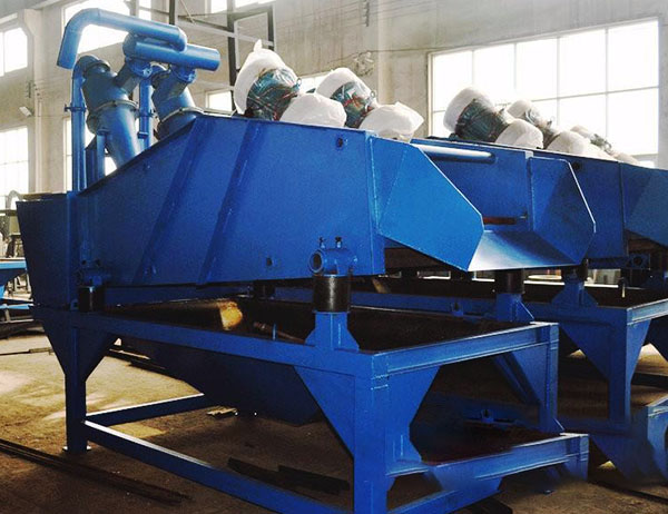 篩沙機洗砂機是聯(lián)合使用的設(shè)備，可以做成一個整體