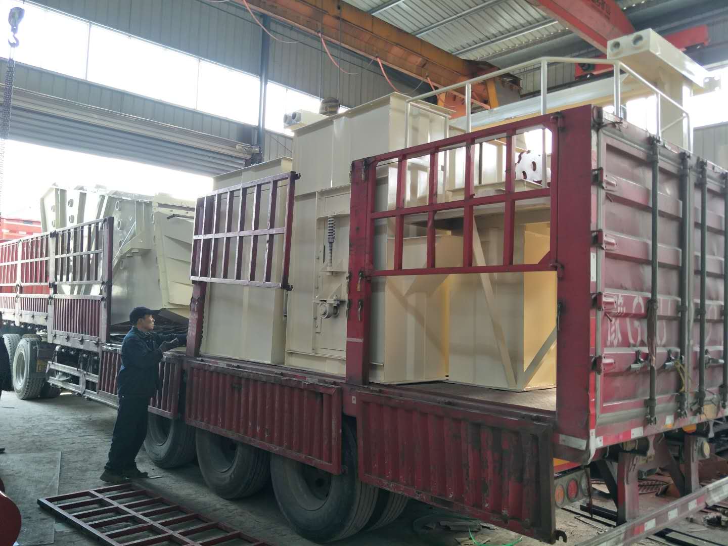 山東王經(jīng)理概率篩、斗式提升機(jī)發(fā)貨了請(qǐng)注意查收